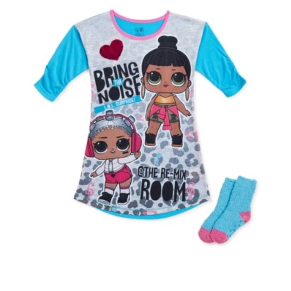 NWT LOL GIRLS NIGHTGOWN W/ SOCK SET